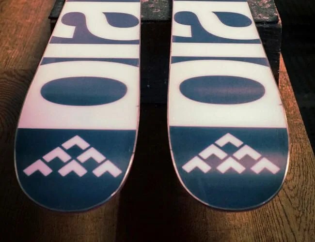 best-ski-shops-in-america-gear-patrol-crows-feet