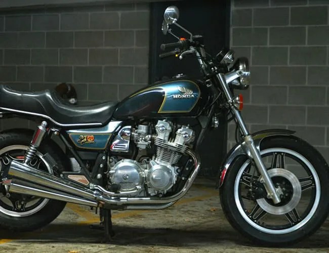 1981-Honda-CB750c-gear-patrol-lead-feature