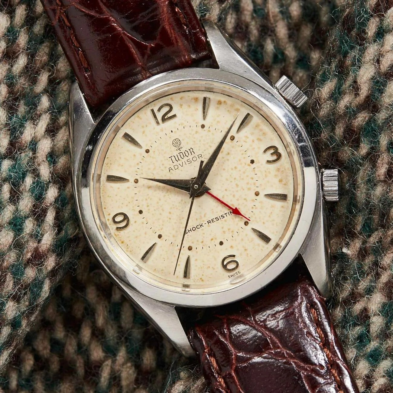 3-Vintage-Tudors-gear-patrol-Tudor-Advisor-Alarm-Watch