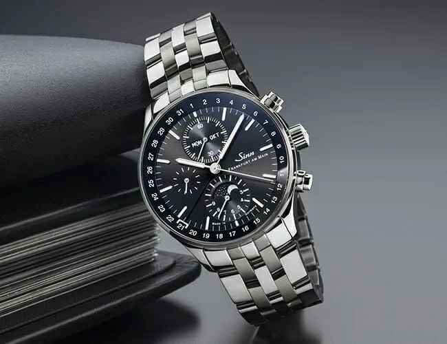 Baselworld-2019-SINN-6012-gear-patrol-lead-feature