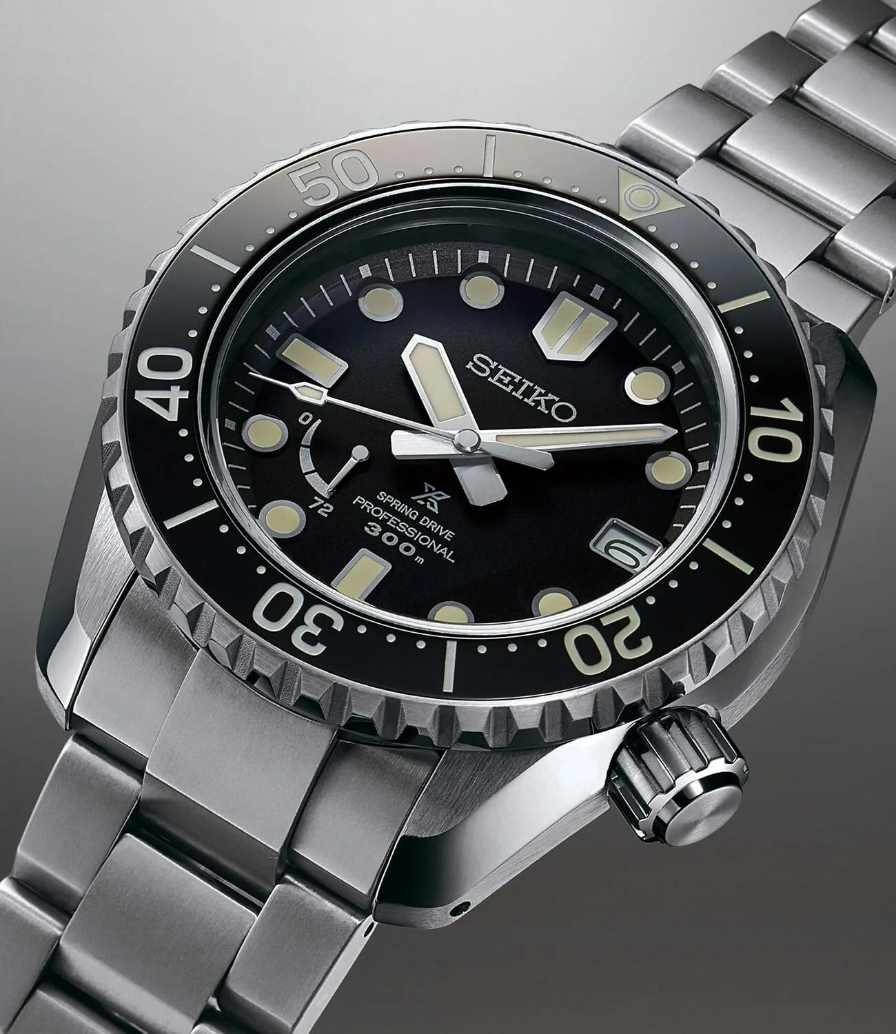 Baselworld-2019-Seiko-Prospex-gear-patrol-ambiance