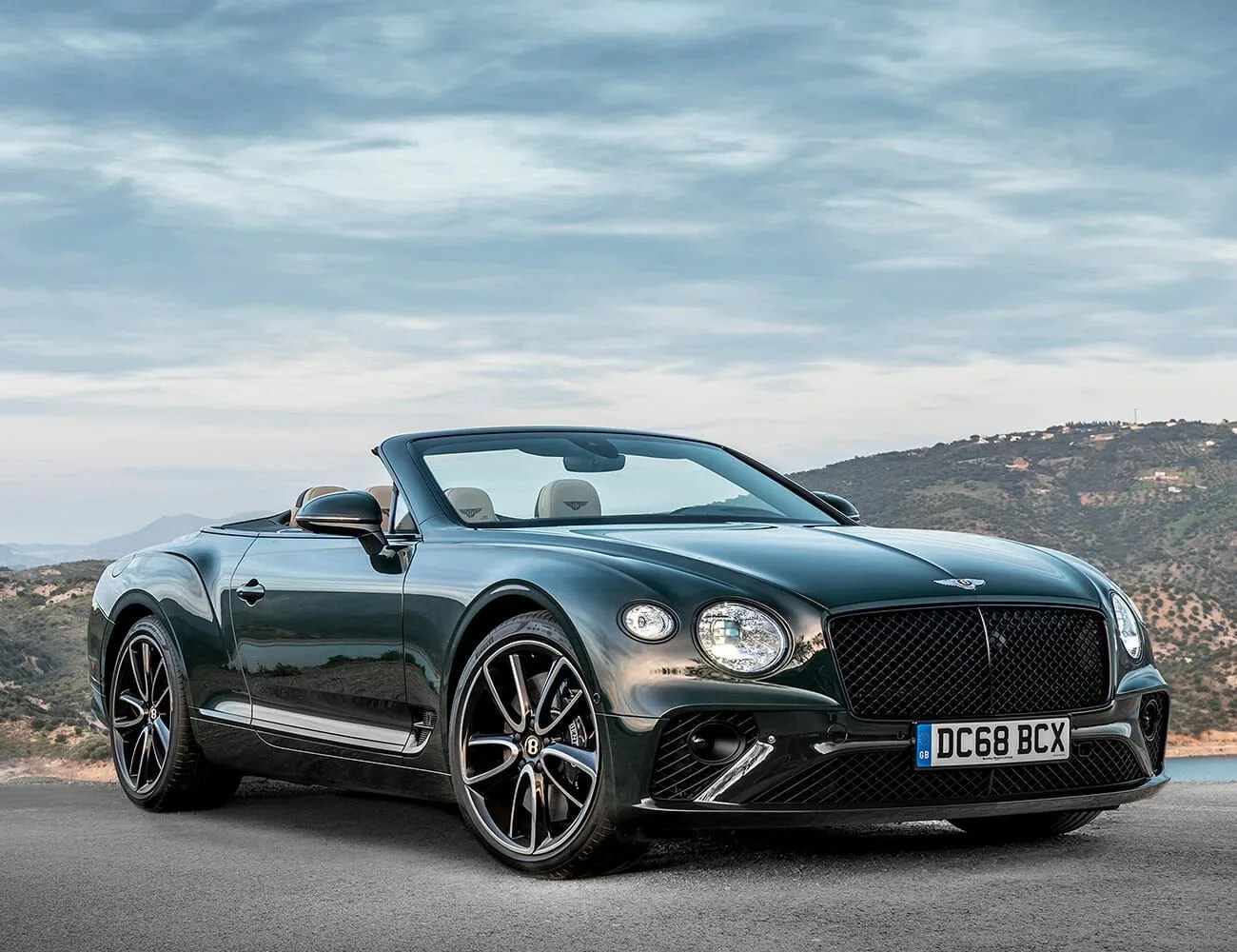 Bentley-Continental-GTC-Review-gear-patrol-ambiance-1