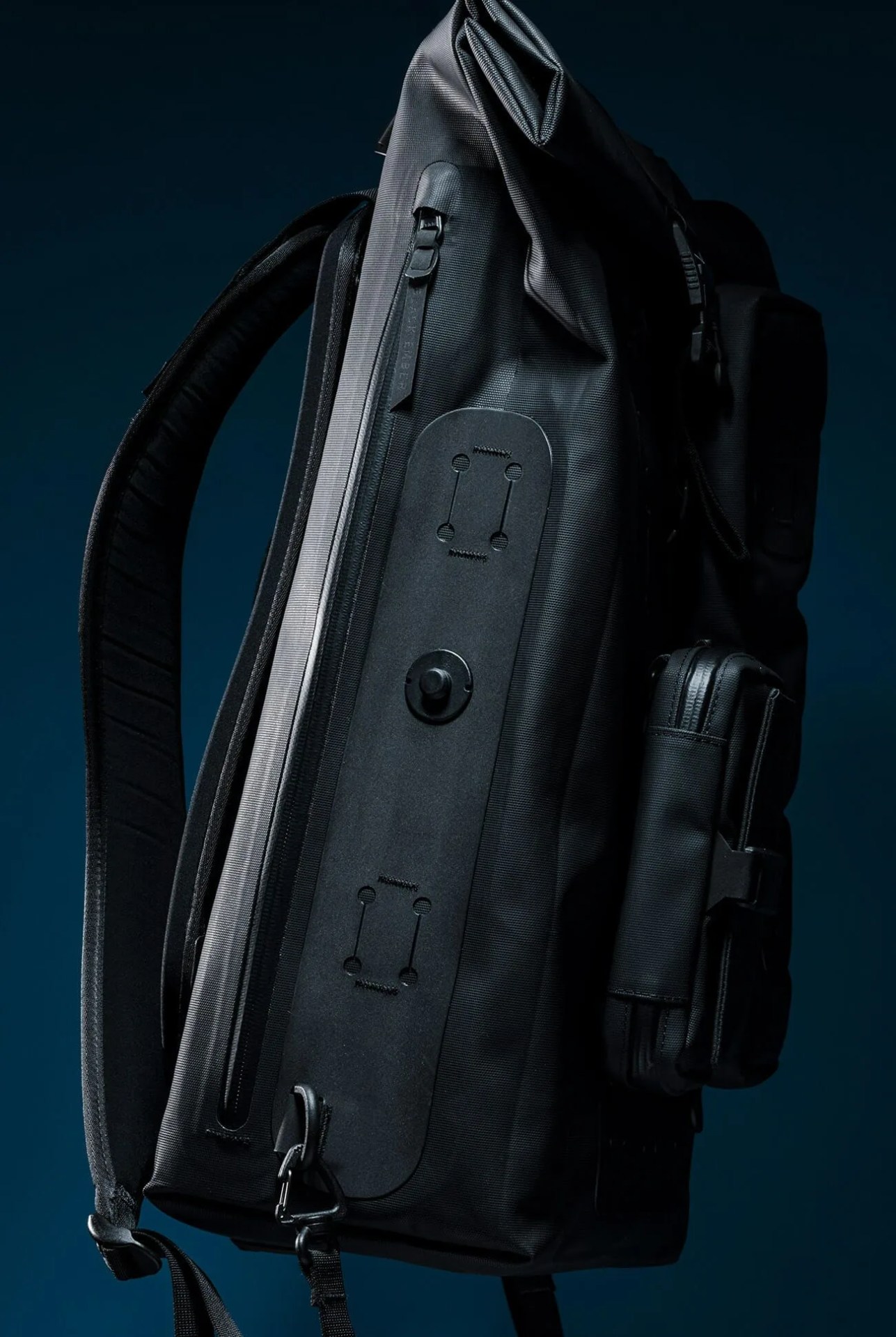Black-Ember-WPRT-Backpack-gear-patrol-body-01
