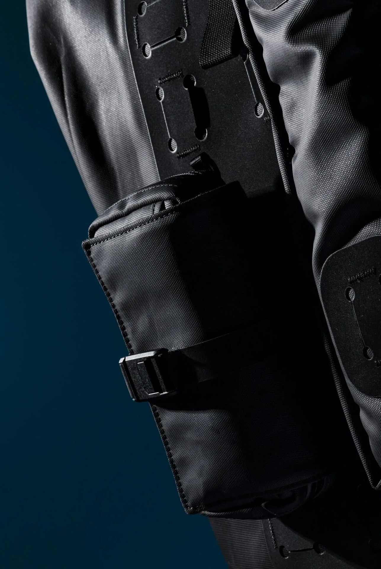 Black-Ember-WPRT-Backpack-gear-patrol-body-02