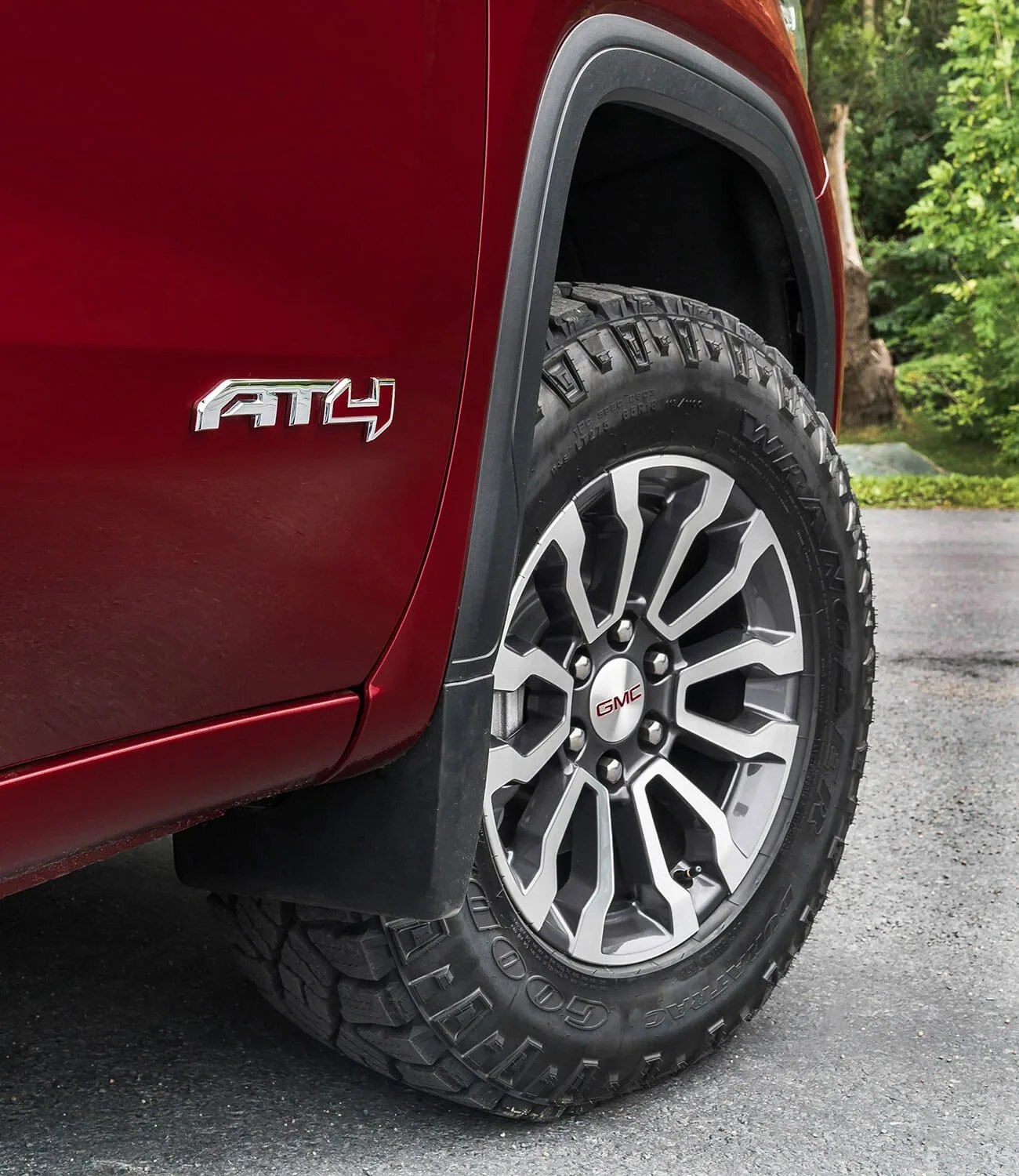 GMC-Sierra-AT4-Review-gear-patrol-ambiance-1