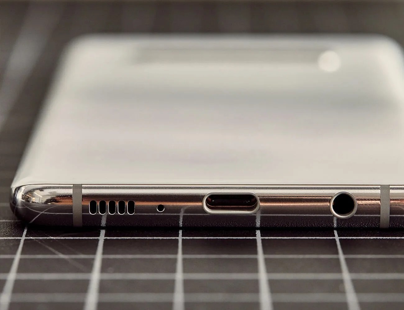 Galaxy-S10-Review-Gear-Patrol-Ambience-3