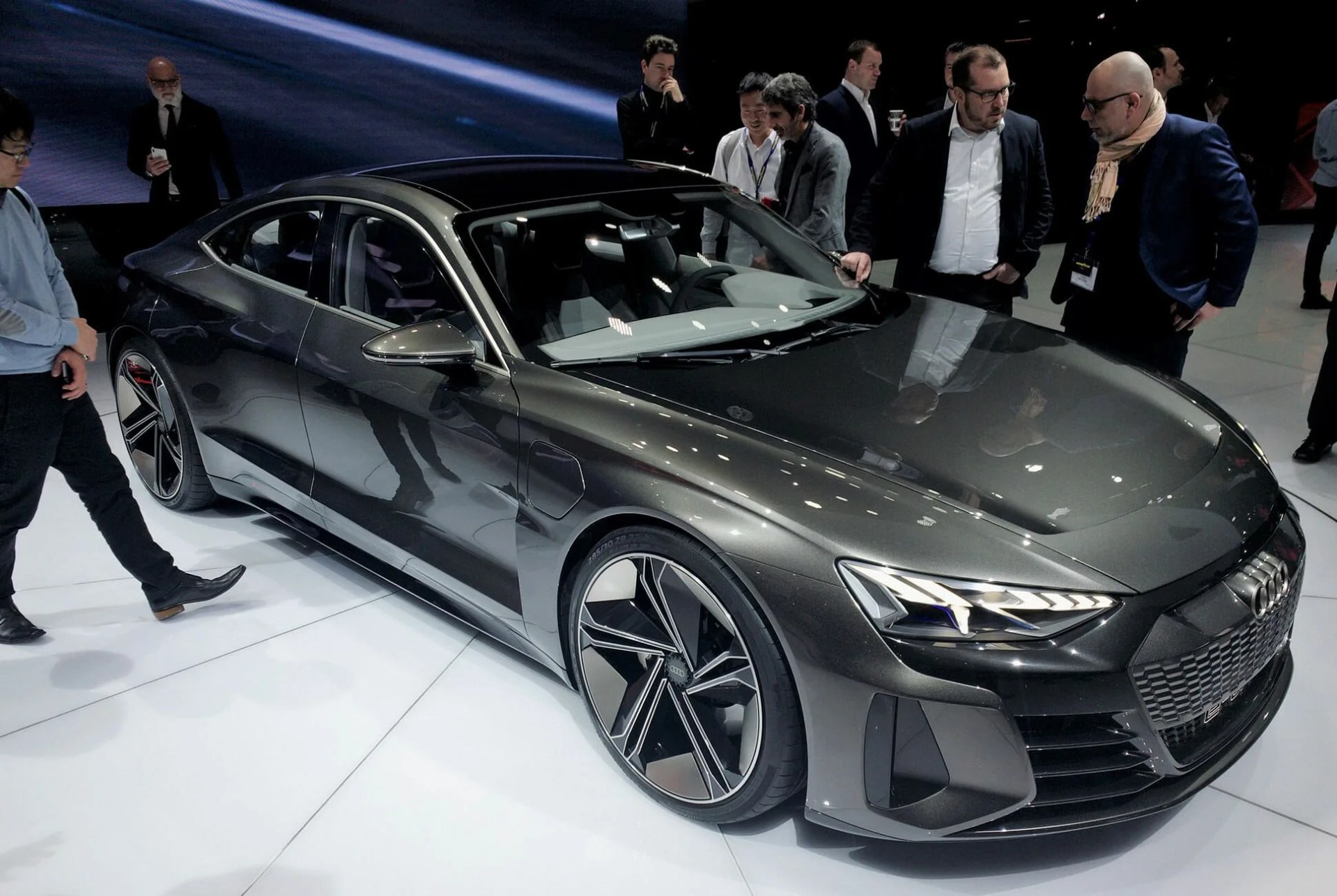 Geneva-Car-Show-2019-gear-patrol-slide-03
