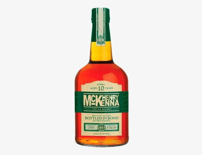 Heaven-Hill-Henry-Mckenna-Single-Barrel-Gear-Patrol-lead-full-1