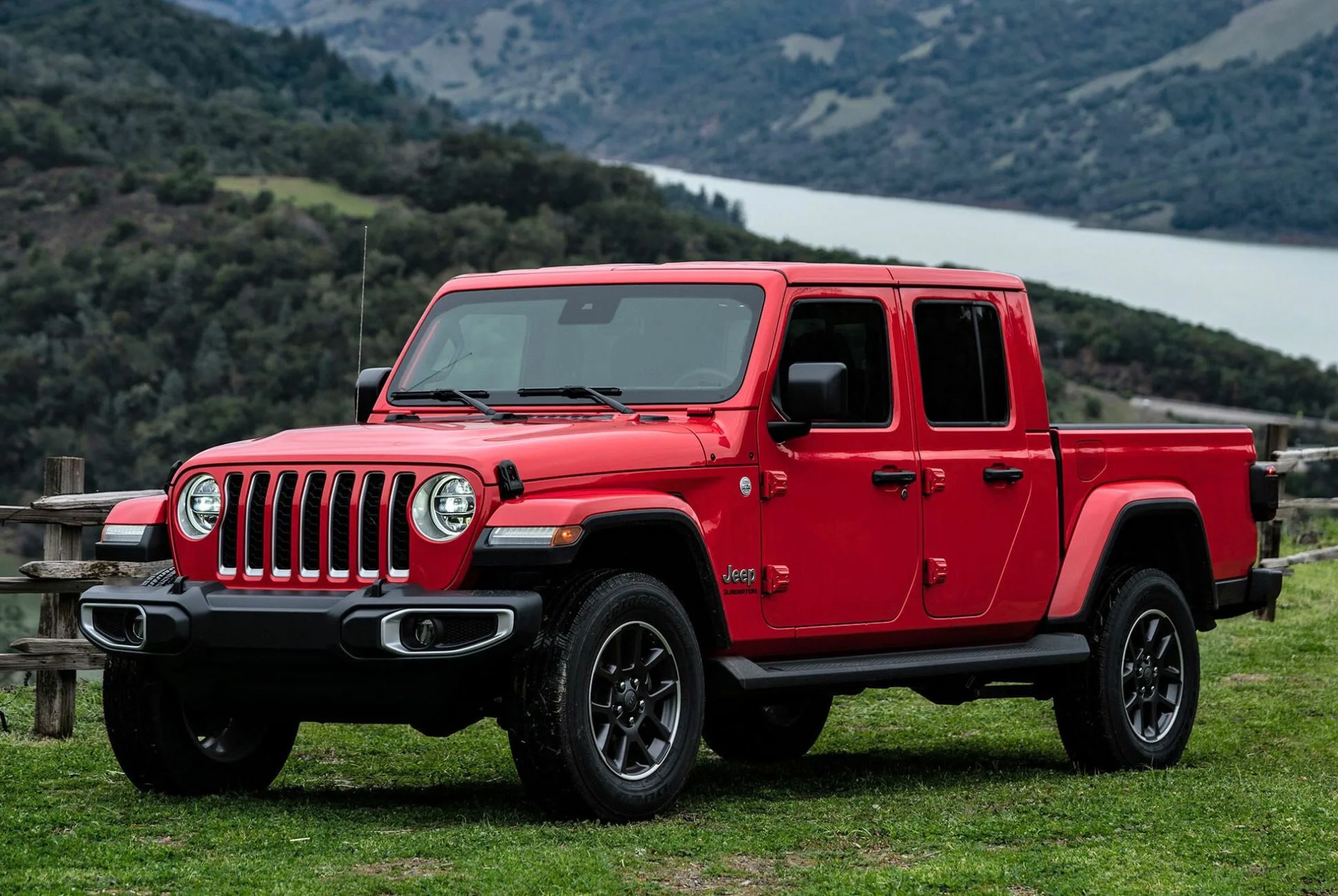Jeep-Gladiator-Review-gear-patrol-slide-6