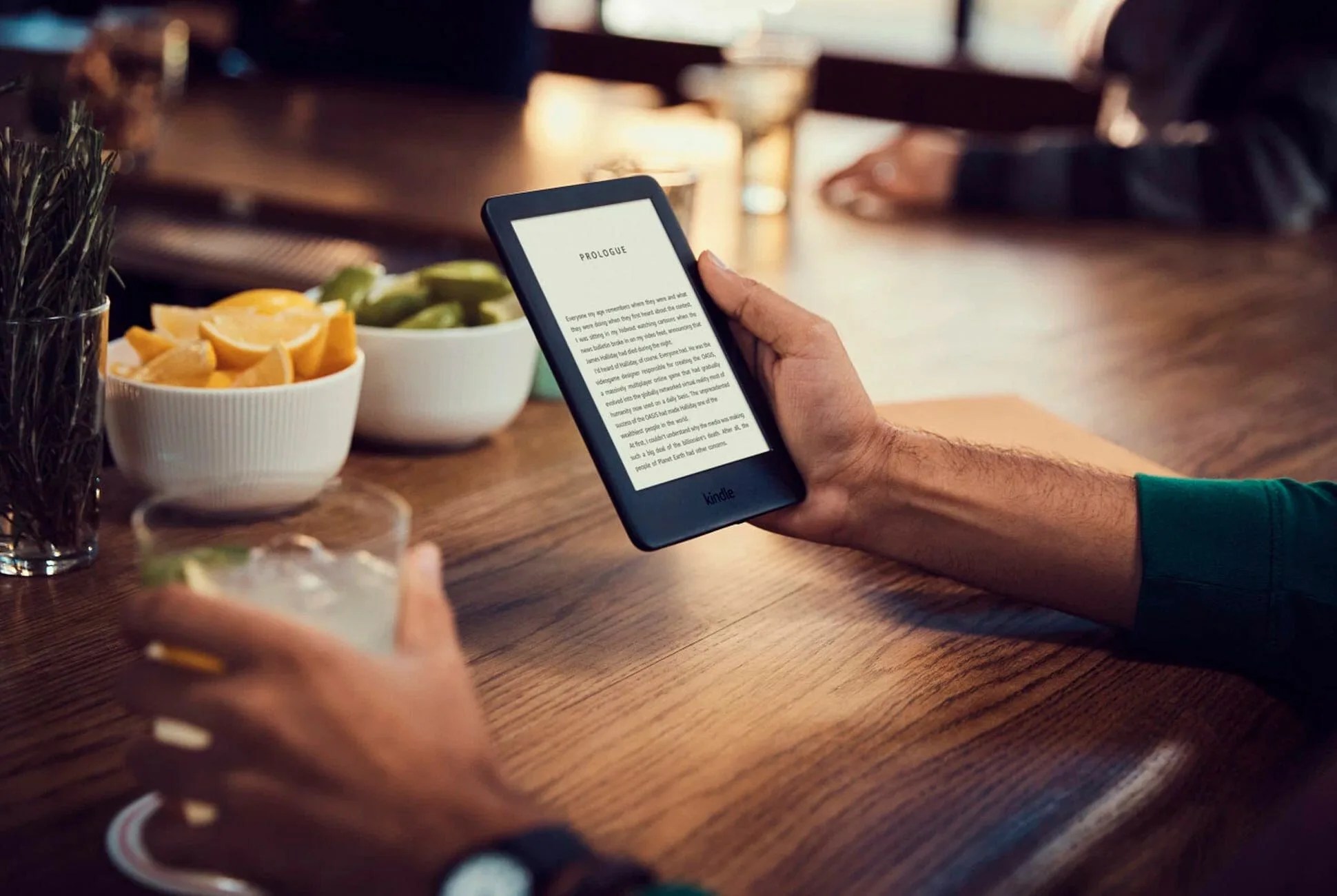Kindle-Front-Light-Gear-Patrol-lead-full