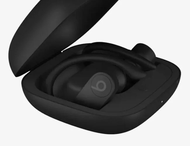 Leaked-Powerbeats-Pro-Earbuds-gear-patrol-lead-feature