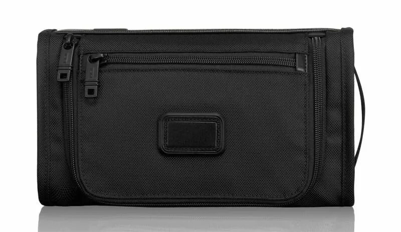Tumi-Luggage-Deal-gear-patrol-Tumi-Alpha-2-Travel-Kit