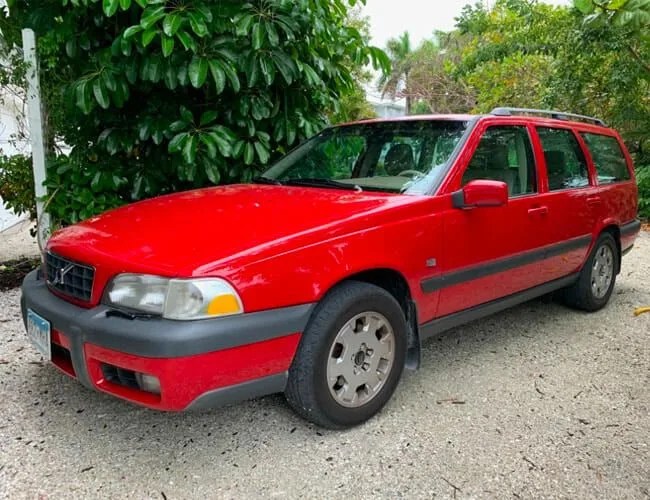 2002-Volvo-V70-XC-gear-patrol