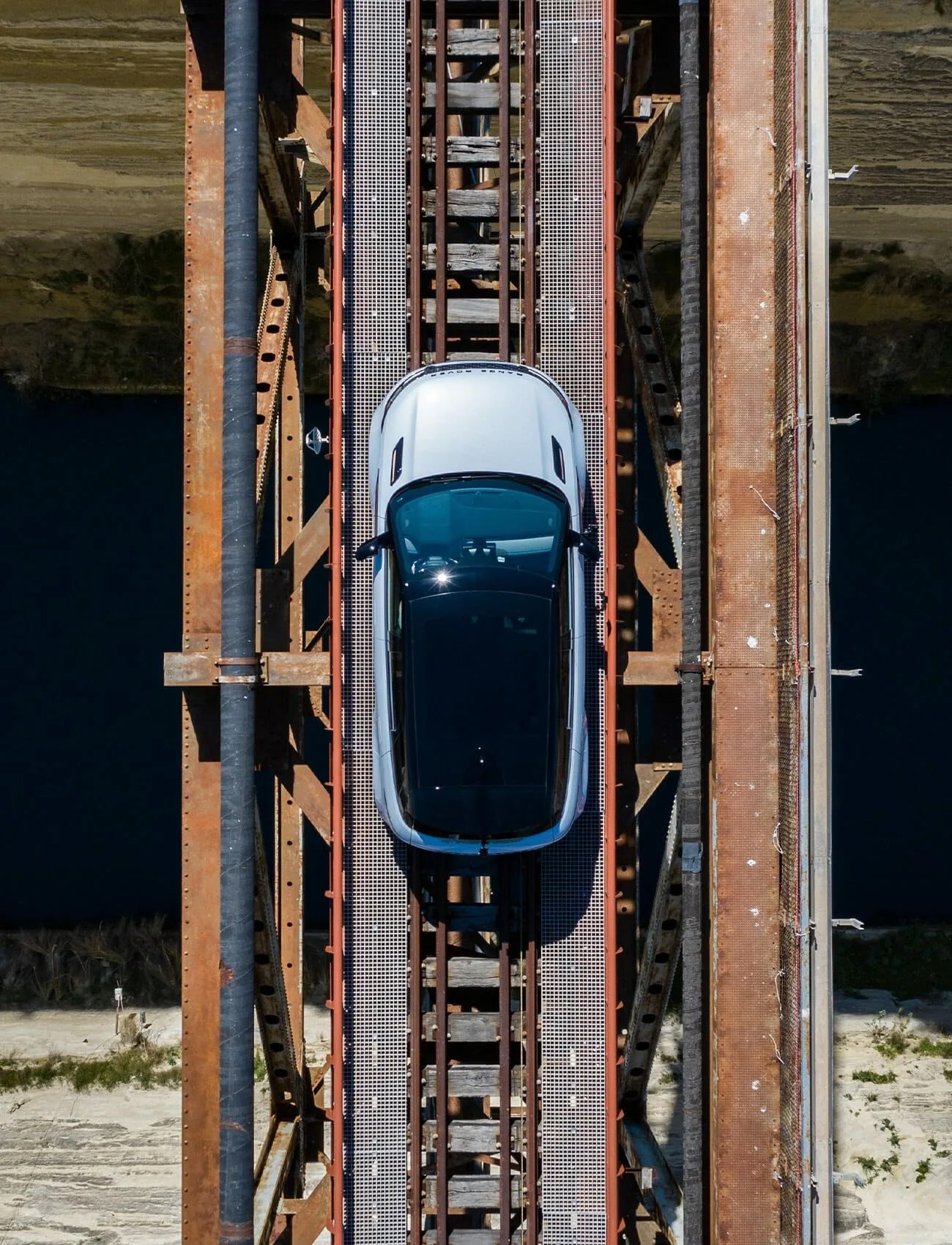 2020-Land-Rover-Evoque-Review-gear-patrol-ambiance-1