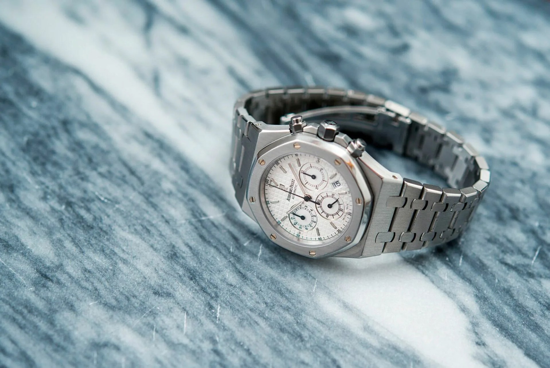 4-of-the-Top-Pre-Owned-Luxury-Watch-Buys-on-StockX-Right-Now-Gear-Patrol-Lead-Full