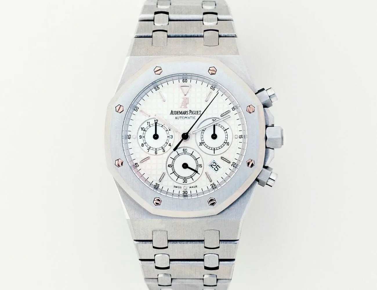 Audemars-Piguet-Royal-Oak-Chronograph-Gear-Patrol