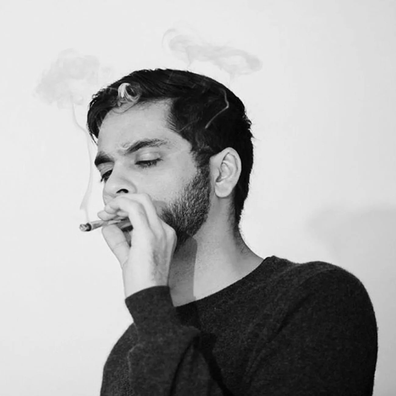 Best-Weed-Accessories-According-to-Experts-gear-patrol-Abdullah-Saeed