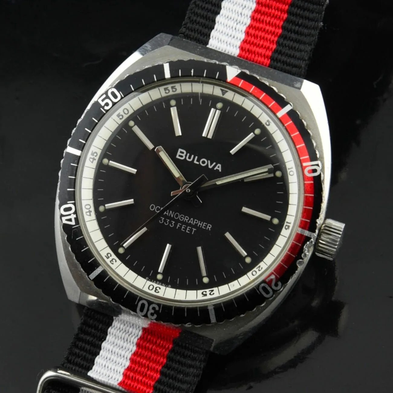 Bulova-Oceanographer-333ft-Dive-Watch-gear-patrol