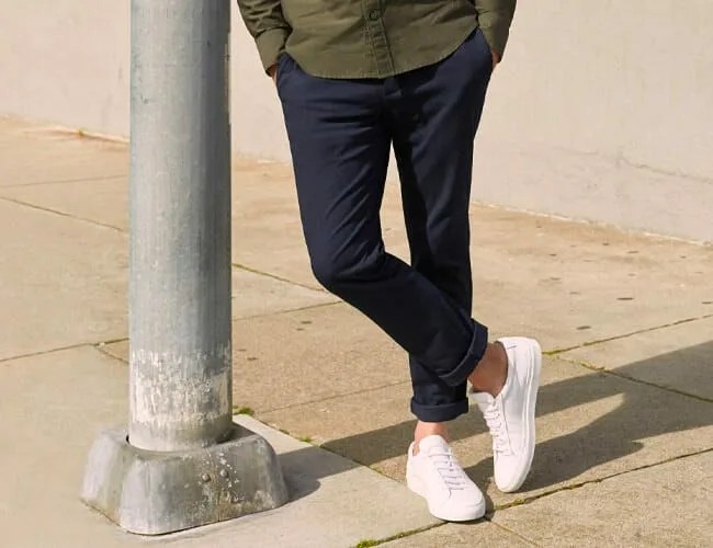 Everlane-Performance-Chinos-Gear-Patrol-Feature