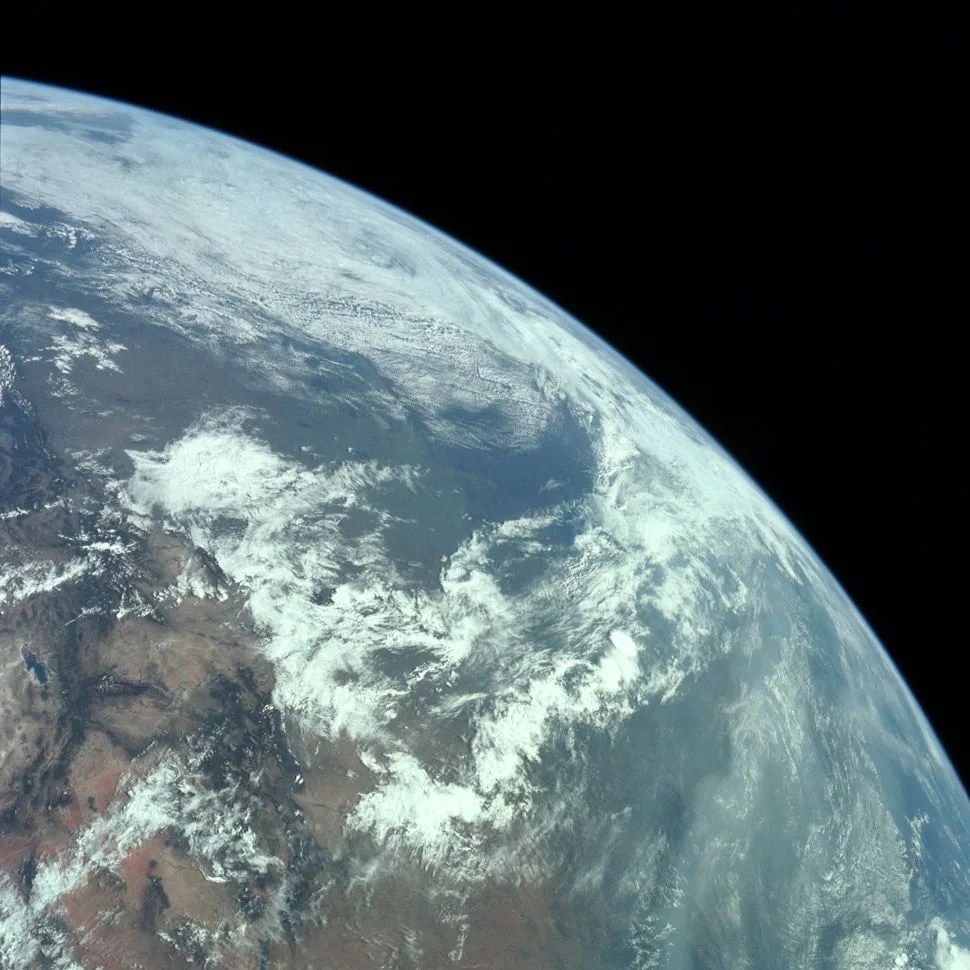 From-Earth-To-The-Moon-Apollo-11-Gear-Patrol