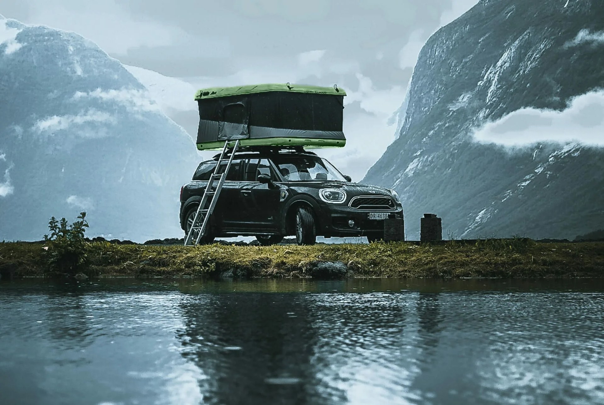 James-Baroud-Rooftop-Tent-Gear-Patrol-Lead-Full