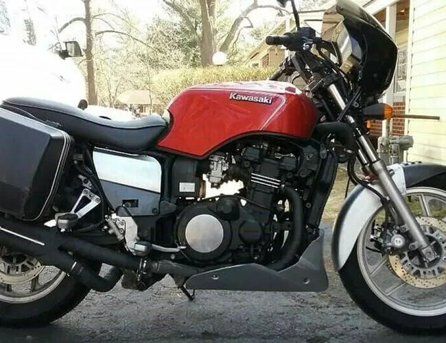 Kawasaki-ZG1000-Gear-Patrol