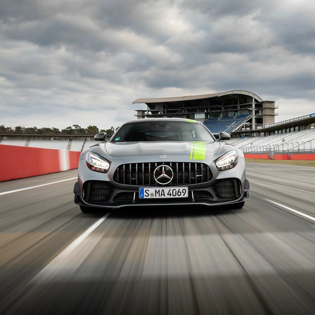 mercedes amg gt familie und amg gt r pro presse fahrvorstellung hockenheimring 2019 mercedes amg gt family and amg gt r pro press test drive hockenheimring 2019