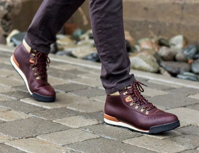 The-7-Best-Travel-Friendly-Hiking-Shoes-gear-patrol-full-featured