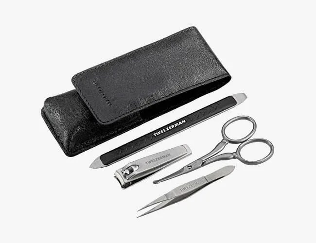 The-Best-Budget-Gifts-for-New-Grads-gear-patrol-tweezers
