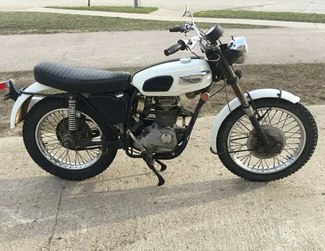 Triumph-Trophy-Gear-Patrol