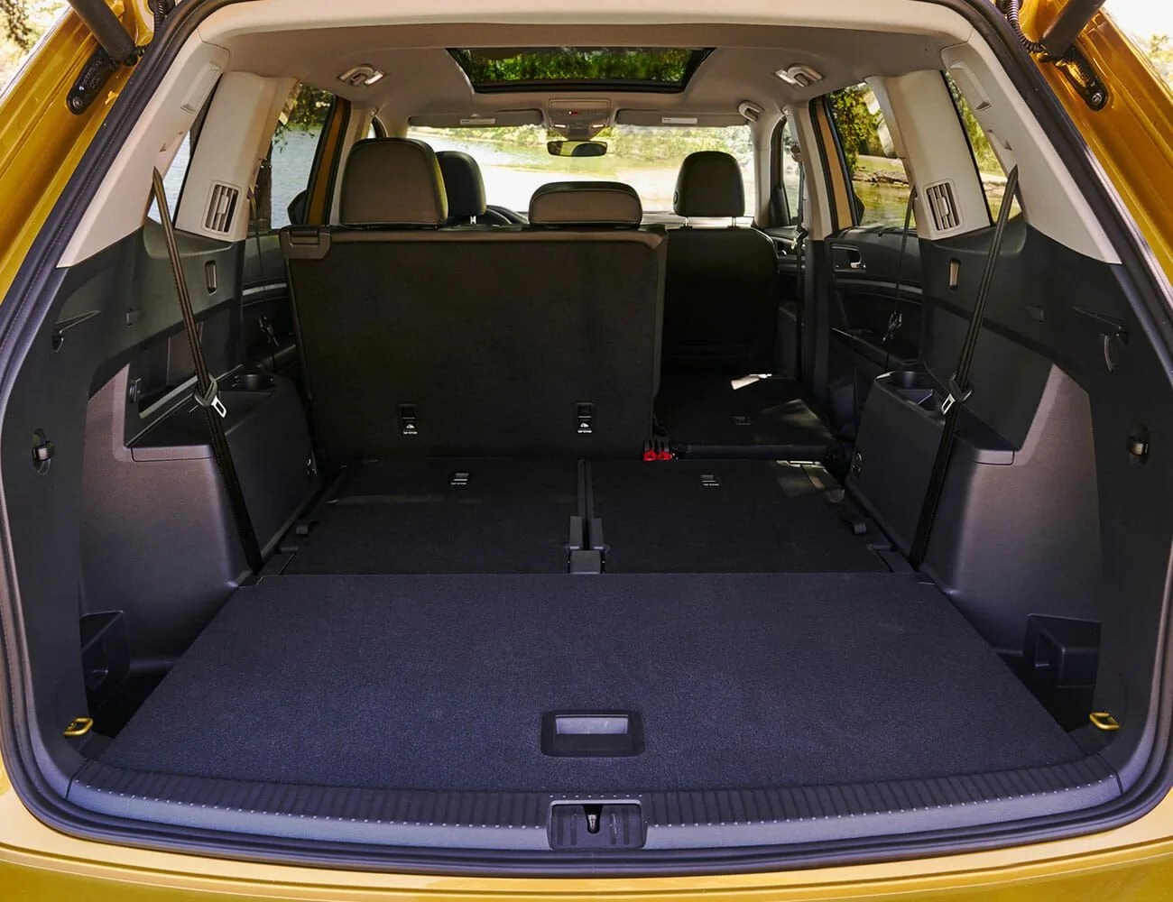 VW-Atlas-vs-Subaru-Ascent-gear-patrol-practicality