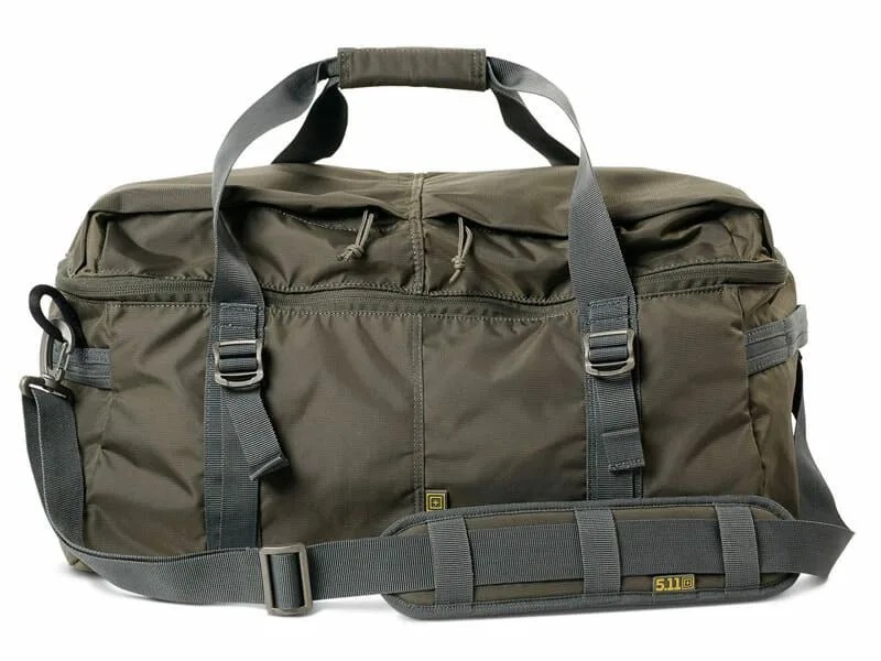 511-Sale-gear-patrol-duffle