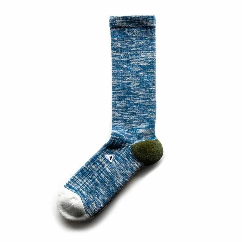 Arvin-Goods-Ribbed-Sock-gear-patrol