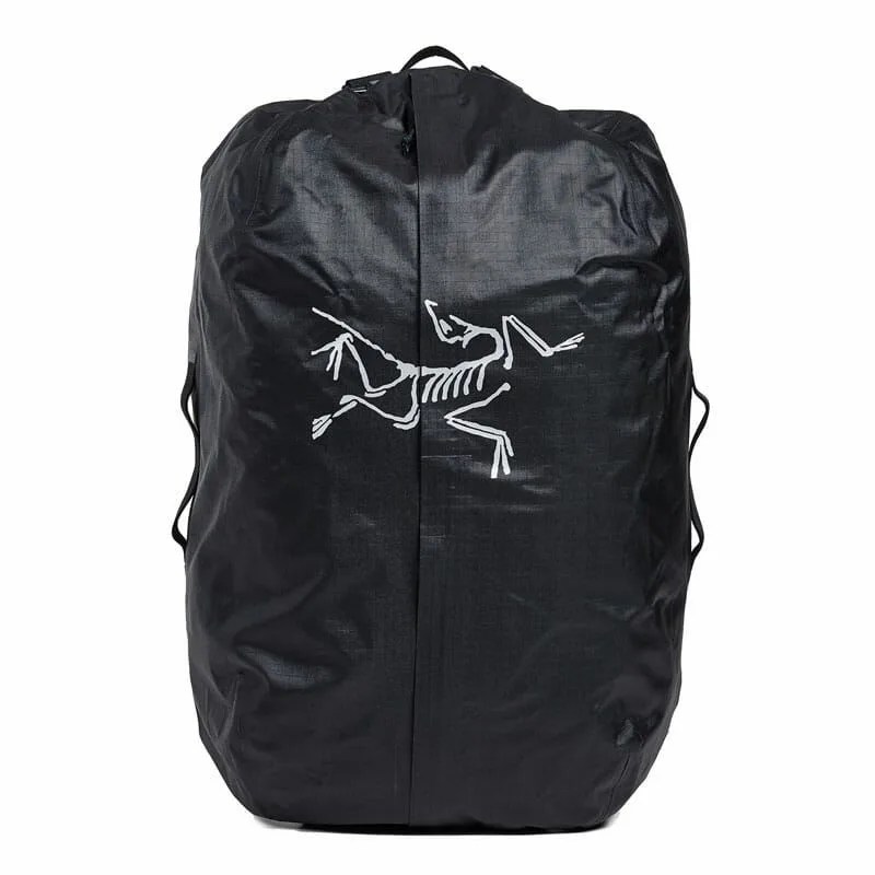 East-Dane-Arc’Teryx-Sale-gear-patrol-carrier-duffle