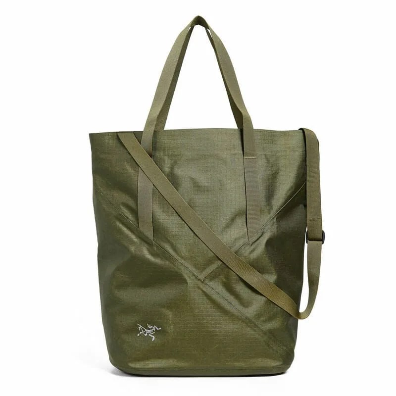East-Dane-Arc’Teryx-Sale-gear-patrol-tote