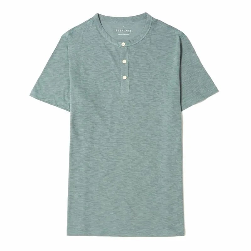 Everlane-Air-Henley-gear-patrol