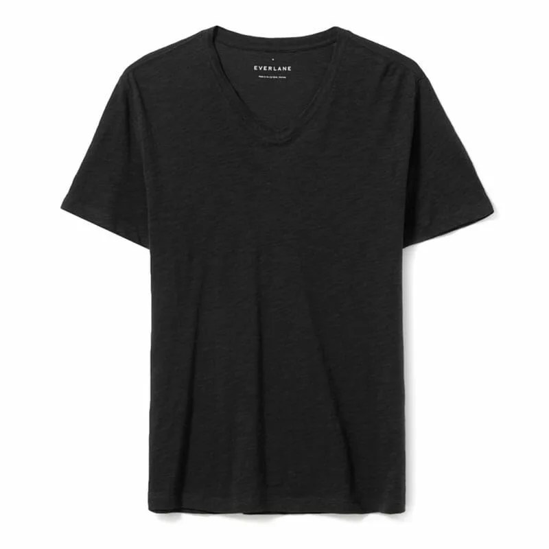 Everlane-Air-V-Neck-Tee-gear-patrol