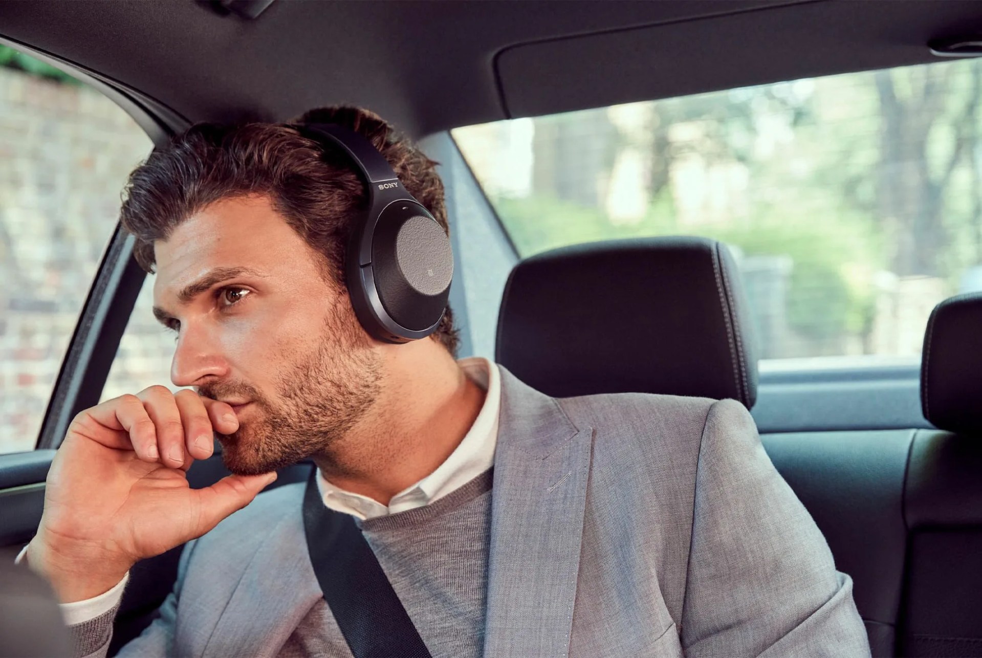 Last-Minute-Graduation-Gifts-for-Him-Gear-Patrol-LEad-Full