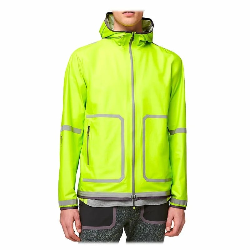 Lululemon-Take-the-Moment-gear-patrol