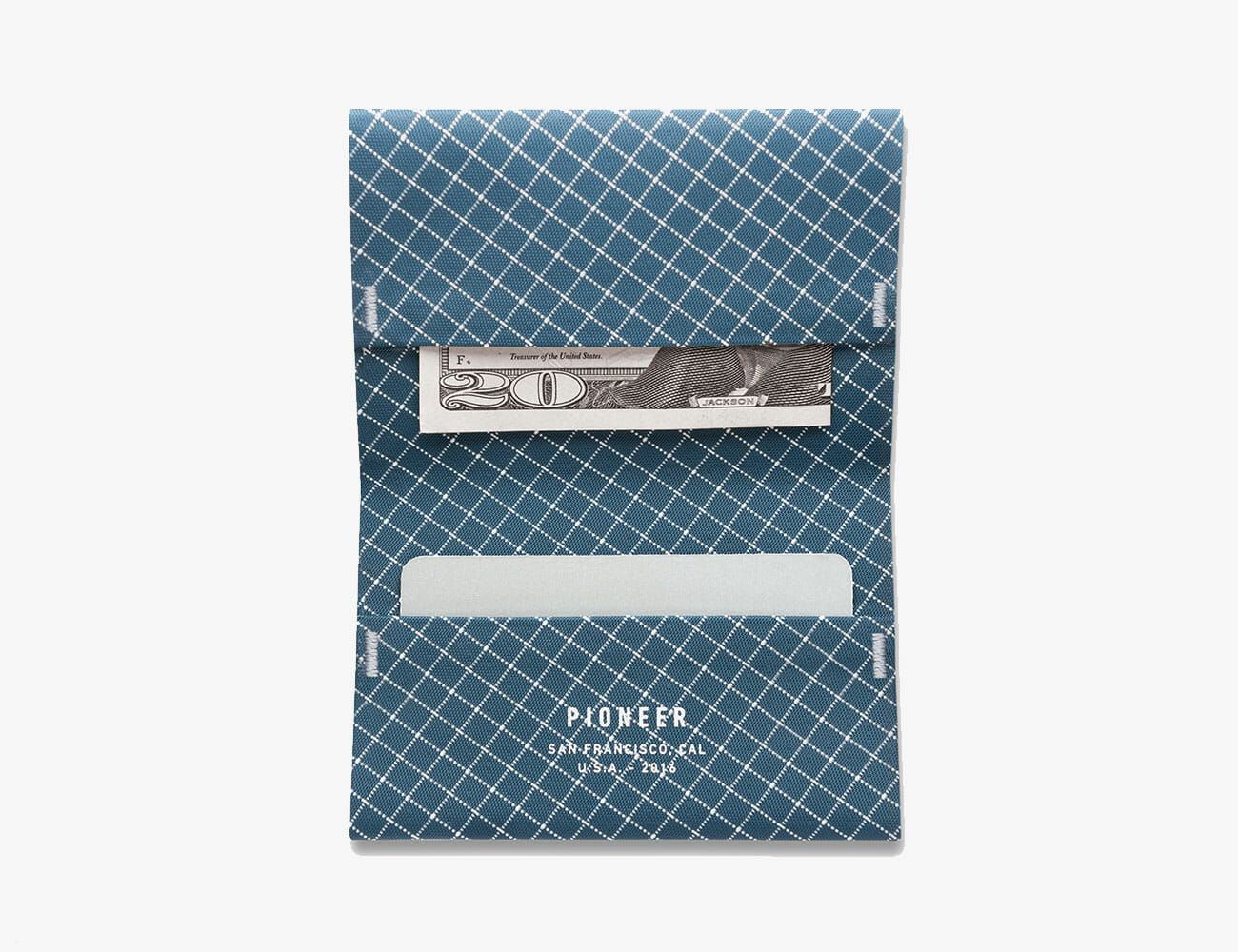 Pioneer-Carry-Ion-Wallet