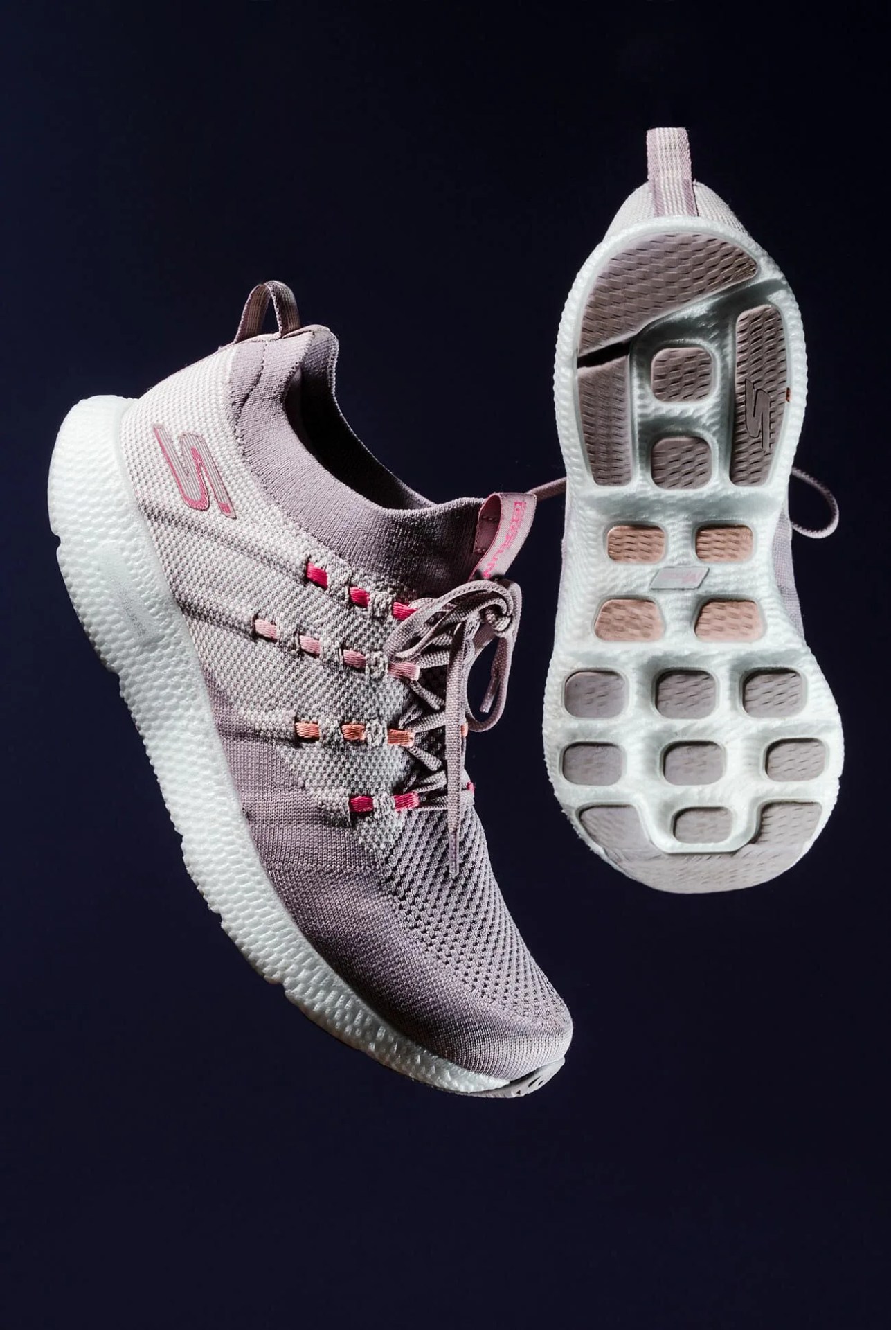 Skechers-Go-Run-7-gear-patrol-body-02