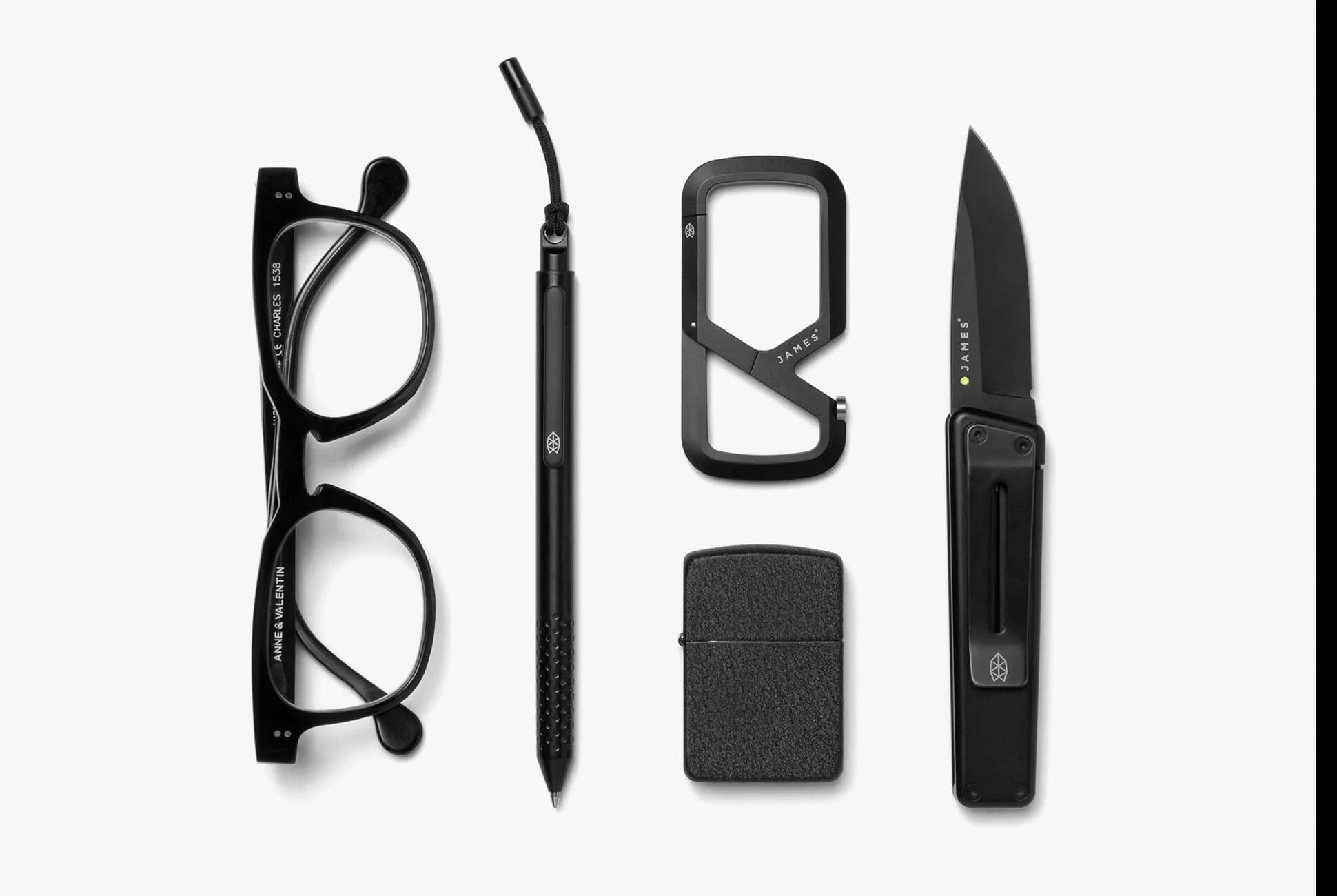 The-Everyday-Carry-Picks-That-Will-Have-You-Ready-for-Fathers-Day-Gear-Patrol-Lead-Full-v3