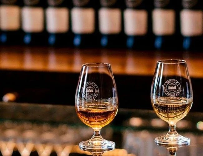 12-Best-Alcohol-Subscriptions-Gear-Patrol-Feature