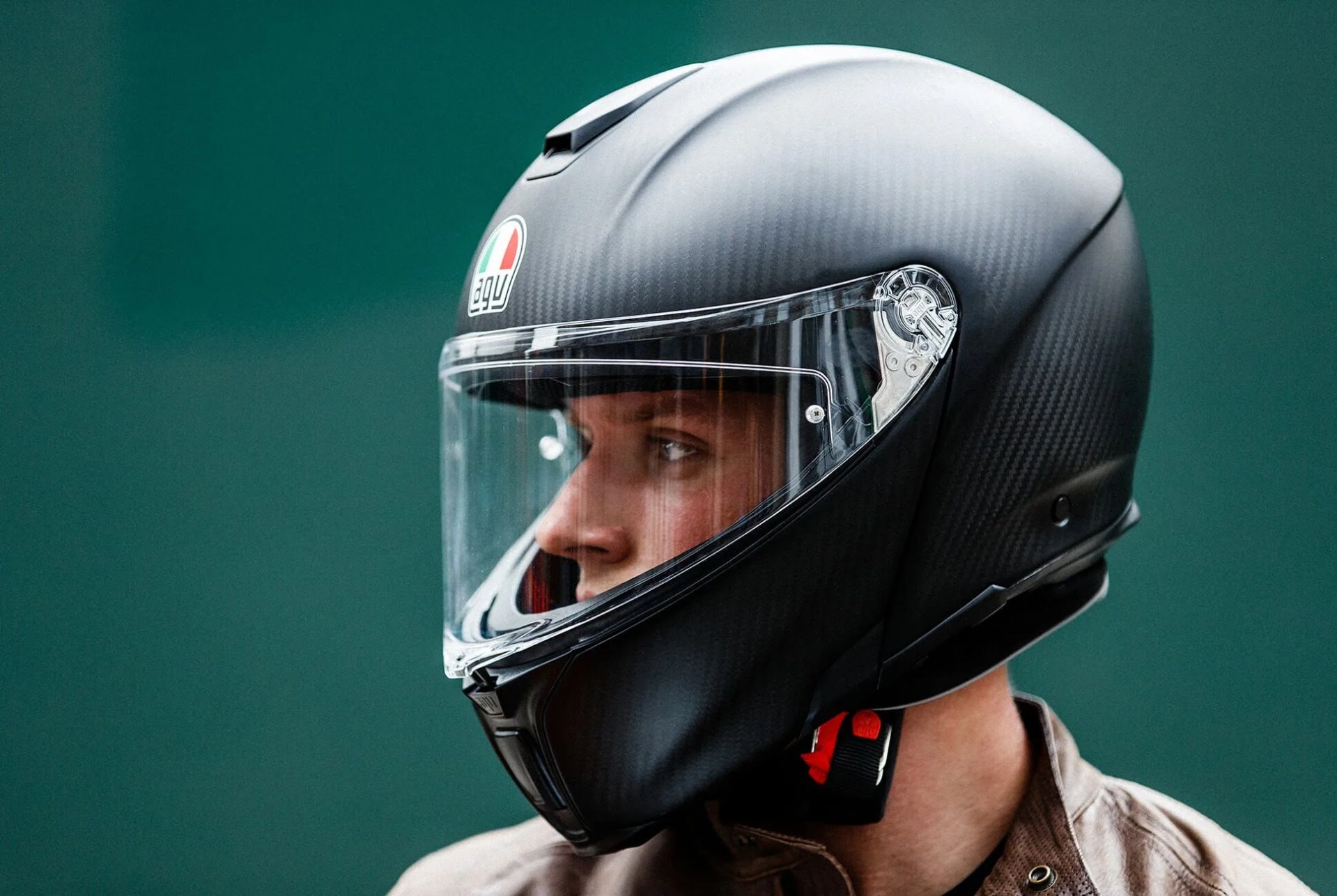A-Simple-Guide-to-Motorcycle-Helmet-Ratings-gear-patrol-lead-full