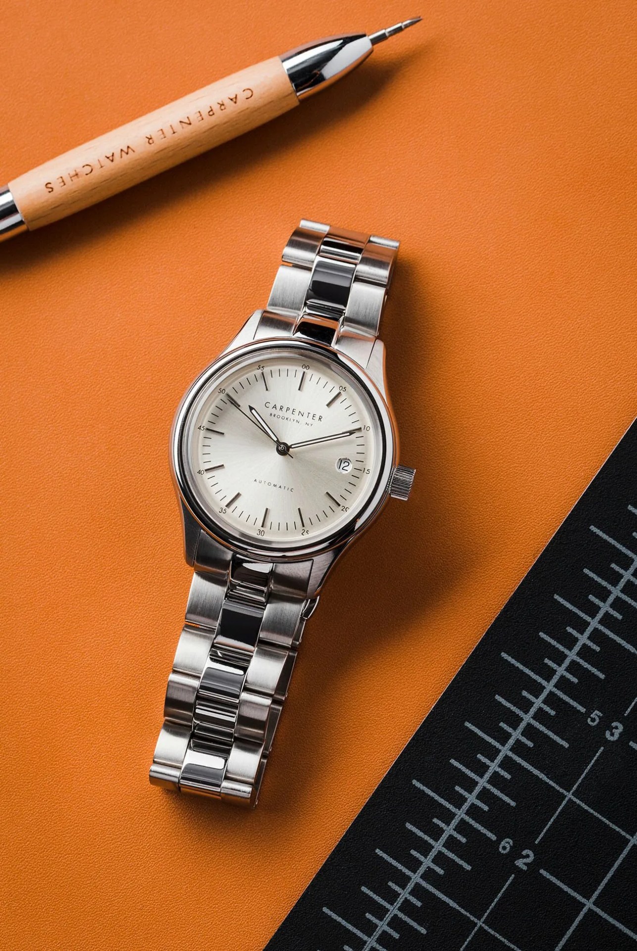 Carpenter-G2-Brooklyn-Gent-Watch-gear-patrol-body-01
