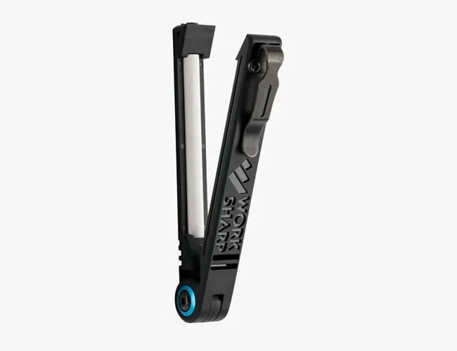 EDC-EDGE-MAINTENANCE-TOOL-gear-patrol-feature