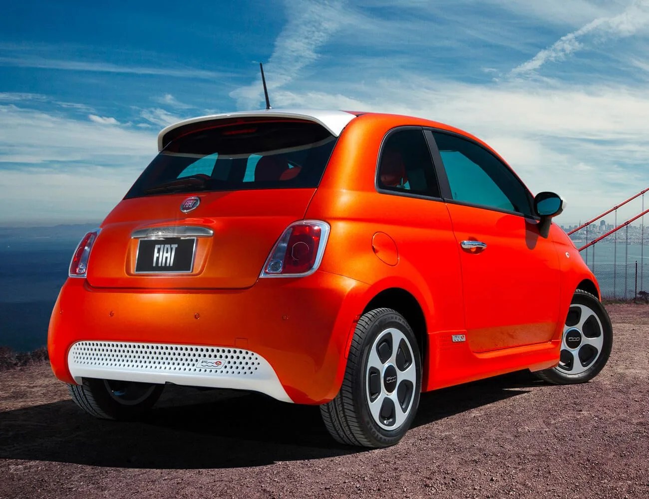 Fiat-500e-gear-patrol