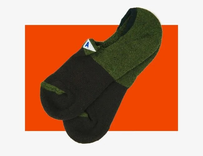 Finally-No-Show-Socks-that-Dont-Suck-gear-patrol-full-featured-2