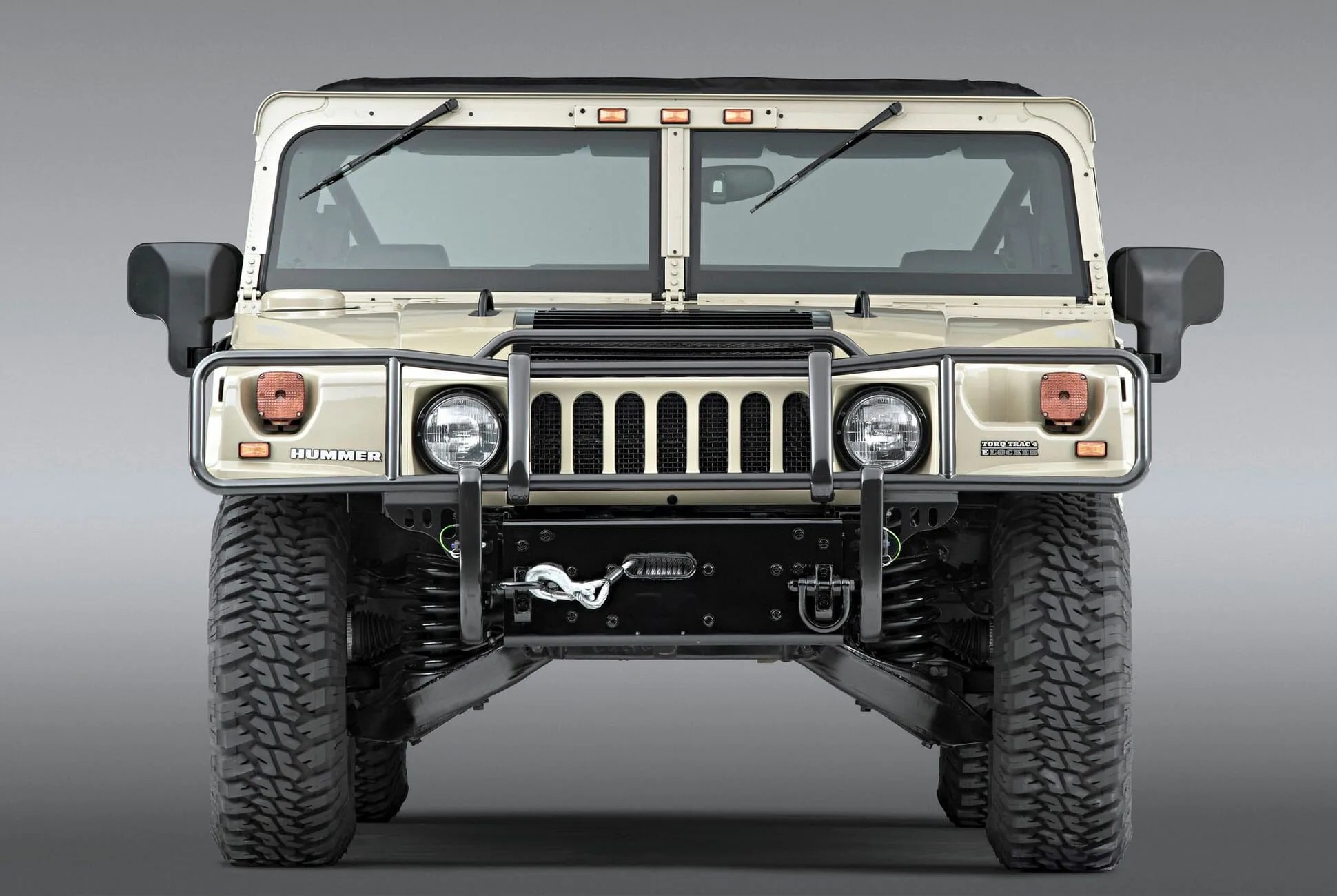 Hummer-H1-Electric-gear-patrol-lead-full