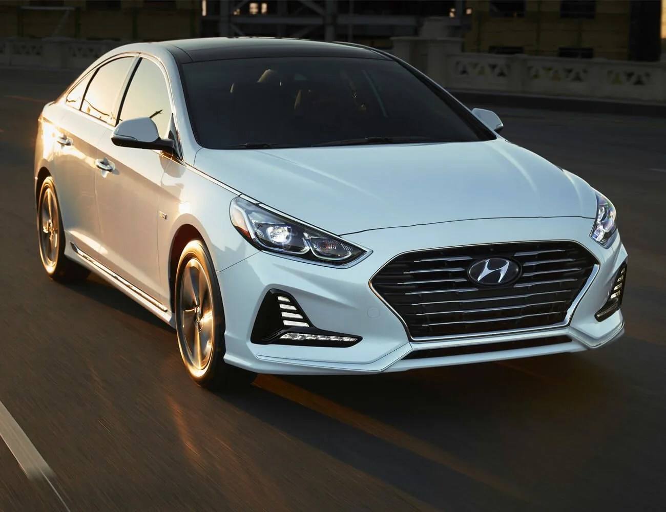 Hyundai-Sonata-Hybrid-gear-patrol
